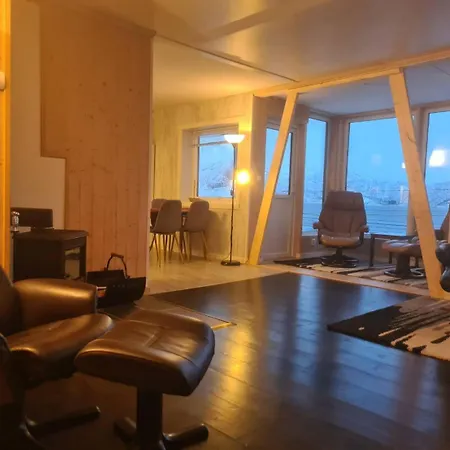 Casa de Férias Senja Skaland